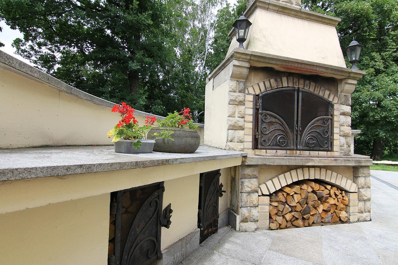 Hotel Zámek Havířov Exterior foto